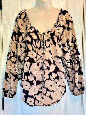 Bellatrix Abstract Floral Print Ruffle Sleeve Blouse in Tan/Brown & Black Size